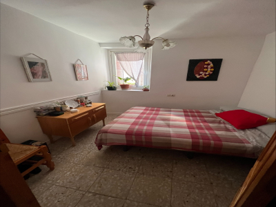 Se venden dos viviendas céntricas una de ellas reformadas en Miraflores de la Sierra